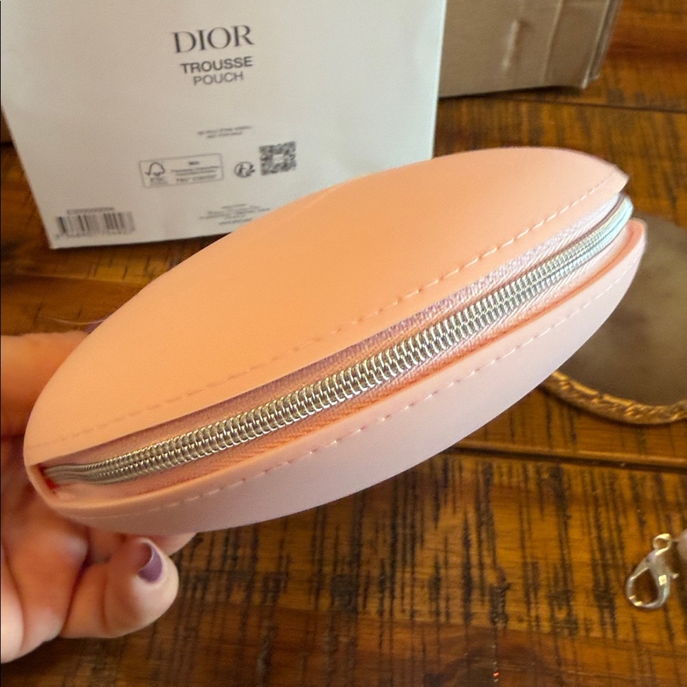 Dior round 2025 jelly style pouch/bag with free pearls straps and adapters - Picture 13 of 17